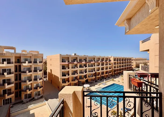 1br At Selena Bay, Private Pools, Walk To Appartement