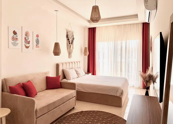 1br At Selena Bay, Private Pools, Walk To Appartement *